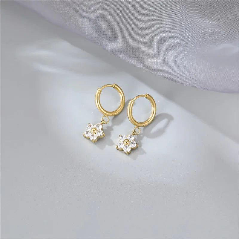 Korean Version INS New Flower Ear Buckle Cute Little Fresh Light Luxury Temptress Joker Stainless Steel Factory Wholesale