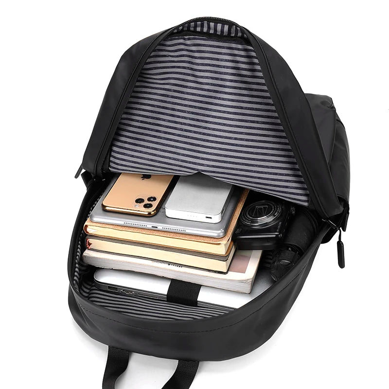 Wholesale 2024 Fashion Large Capacity Laptop Backpack for Men Casual Simple Bags with Waterproof Feature
