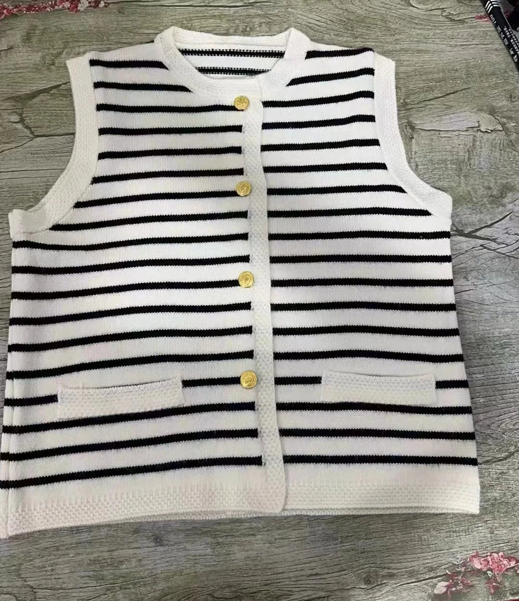 Women's Casual V-Neck Sleeveless Striped Knitted Vest Sweater Chic Single Breasted Cardigan Top New Fashion